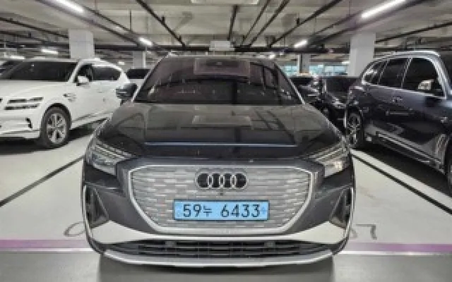 천안중고차 Q4 e-트론 40 프리미엄 매물 사진 1 - 2022/10 95,608km